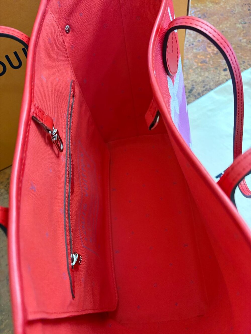 NEW Louis Vuitton Escale Neverful MM - Picture 5 of 8